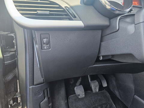 Peugeot 207  1.6 VTi 16v 120ch Premium Pack 5p + GPS