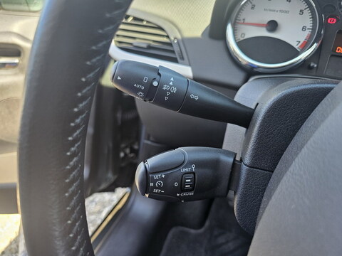 Peugeot 207  1.6 VTi 16v 120ch Premium Pack 5p + GPS