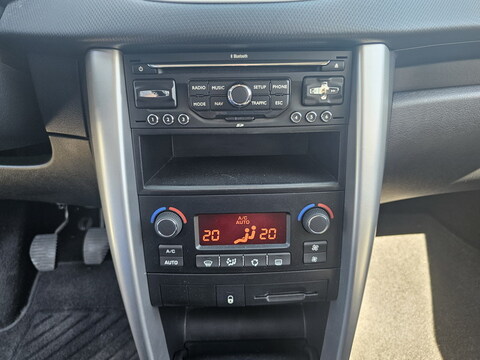 Peugeot 207  1.6 VTi 16v 120ch Premium Pack 5p + GPS