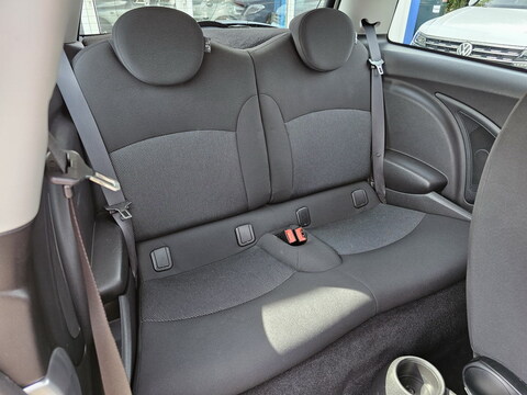 Mini One R56  1.4L 75ch + Clim