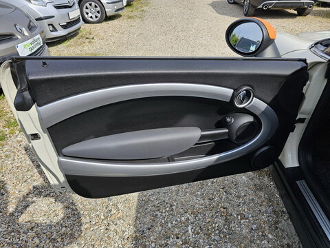 Mini One R56  1.4L 75ch + Clim