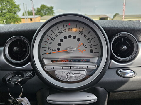 Mini One R56  1.4L 75ch + Clim