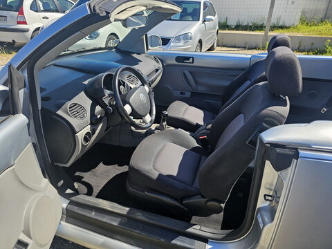 Volkswagen New Beetle Cabriolet  2.0l 115ch Essence