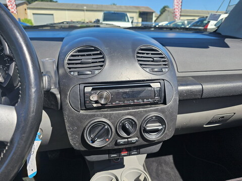 Volkswagen New Beetle Cabriolet  2.0l 115ch Essence