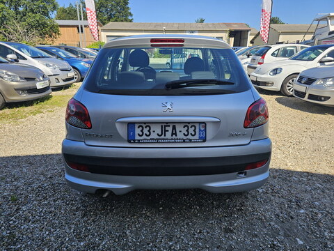 Peugeot 206 +  1.4 75ch Urban Move 5p