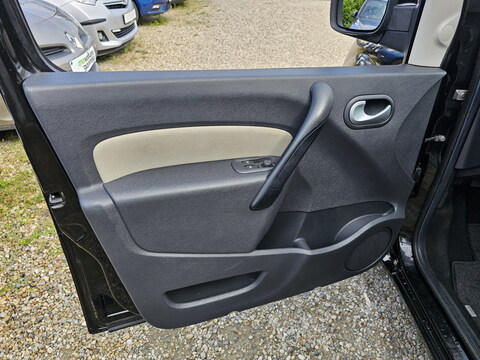 Renault Kangoo II  1.6 16v 105ch Happy Family
