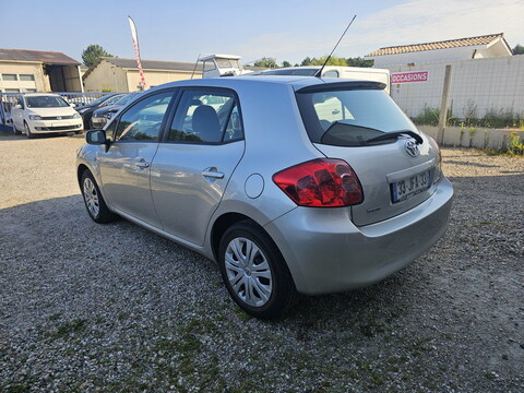 Toyota Auris  1.6 VVT-i 124ch Luna 5P