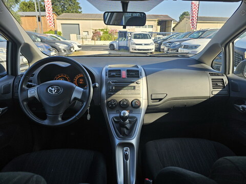 Toyota Auris  1.6 VVT-i 124ch Luna 5P