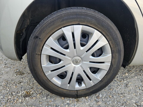 Toyota Auris  1.6 VVT-i 124ch Luna 5P