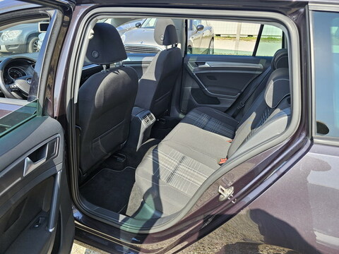 Volkswagen Golf SW VII 1.6 TDI 110ch Lounge 