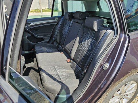 Volkswagen Golf SW VII 1.6 TDI 110ch Lounge 