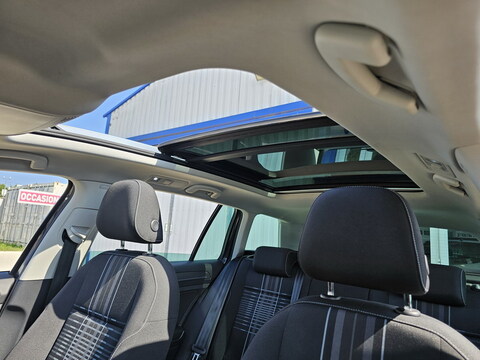 Volkswagen Golf SW VII 1.6 TDI 110ch Lounge 