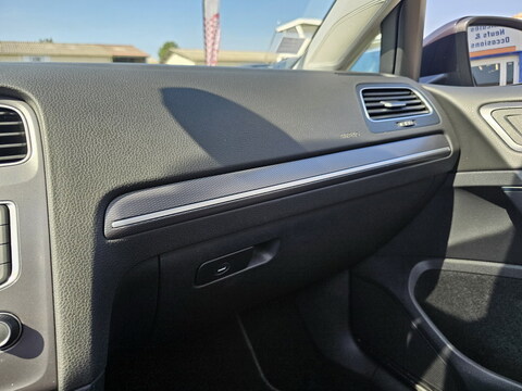 Volkswagen Golf SW VII 1.6 TDI 110ch Lounge 