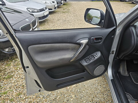 Toyota RAV4 II  150 VVT-i GX 4X4 5p