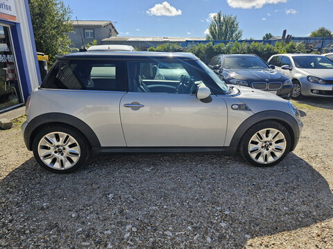 Mini (R56) Cooper  120ch 50 Camden