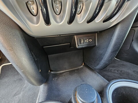 Mini (R56) Cooper  120ch 50 Camden