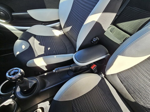 Mini (R56) Cooper  120ch 50 Camden