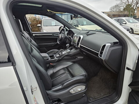 Porsche Cayenne II (958)  V6 3.0D 245ch