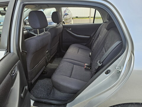 Toyota Corolla IX  1.4 100 VVT-i Terra 5p