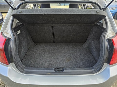 Toyota Corolla IX  1.4 100 VVT-i Terra 5p