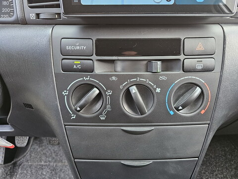 Toyota Corolla IX  1.4 100 VVT-i Terra 5p