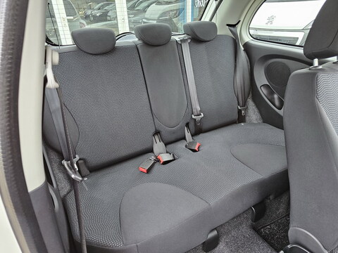 Nissan Micra III (K12)  1.2 80ch Connect Edition 3P