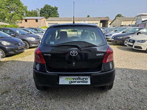 Toyota Yaris II  85 VVT-i Luna 5p 