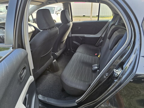 Toyota Yaris II  85 VVT-i Luna 5p 