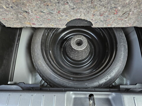 Toyota Yaris II  85 VVT-i Luna 5p 