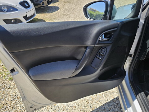 Citroën C3 II  1.4i 75ch Attraction 5p