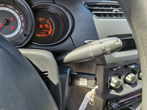 Citroën C3 II  1.4i 75ch Attraction 5p