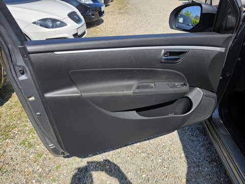 Suzuki Swift III  1.2 VVT GLX 3p