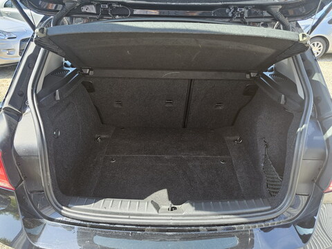 BMW Série 1 II  116d 116ch Lounge 5p