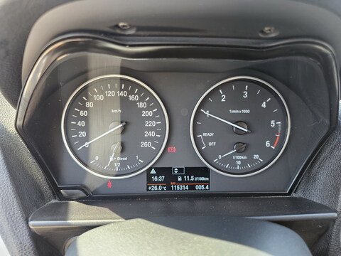 BMW Série 1 II  116d 116ch Lounge 5p