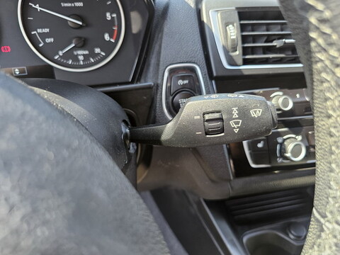 BMW Série 1 II  116d 116ch Lounge 5p