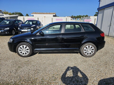 Audi A3 Sportback  1.6 102ch Attraction *100000kms*
