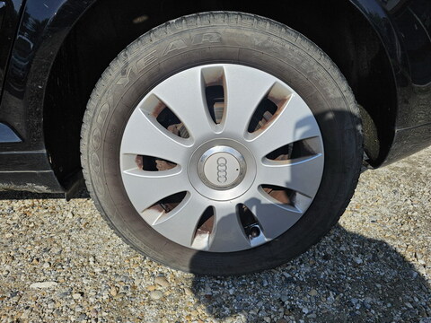 Audi A3 Sportback  1.6 102ch Attraction *100000kms*