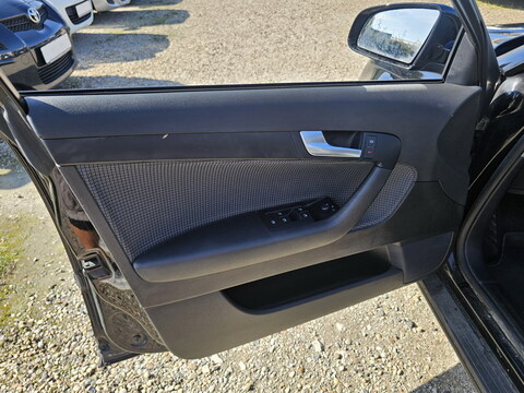 Audi A3 Sportback  1.6 102ch Attraction *100000kms*