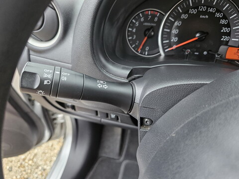 Nissan Micra IV  1.2 80ch Acenta *77000 Kms*