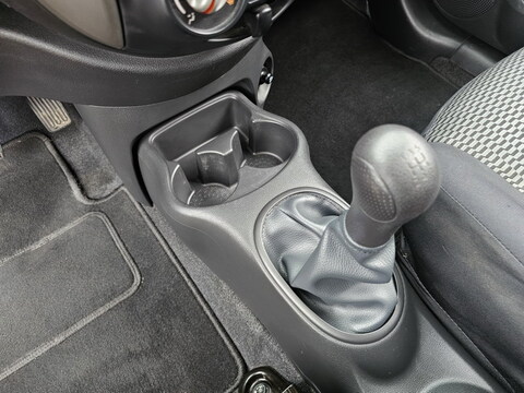 Nissan Micra IV  1.2 80ch Acenta *77000 Kms*