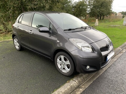 TOYOTA YARIS 1.3 VVTi Excelia Pack