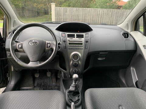 TOYOTA YARIS 1.3 VVTi Excelia Pack