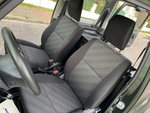 SUZUKI JIMNY 1.3 VVT 85 JLX