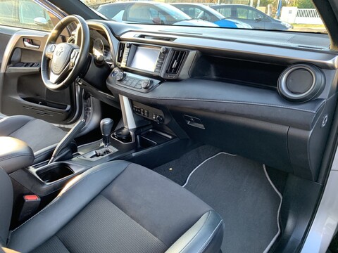 TOYOTA RAV_4 2,5L Hybride 197ch Design Business