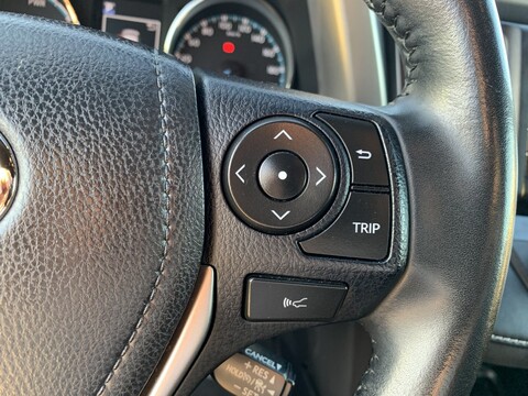 TOYOTA RAV_4 2,5L Hybride 197ch Design Business