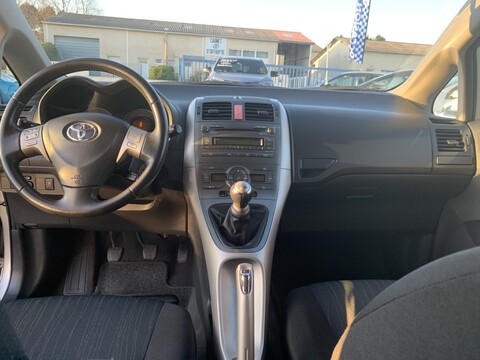 TOYOTA AURIS 1,6 VVti - 125ch SOL