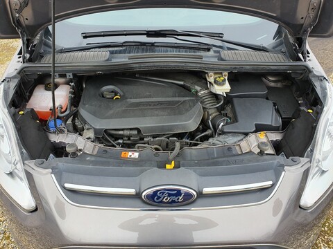 FORD C-MAX 1.6 Ecoboost 150 UEFA Champion's League