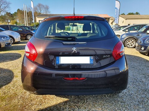 PEUGEOT 208 1.2 VTI 82ch Active