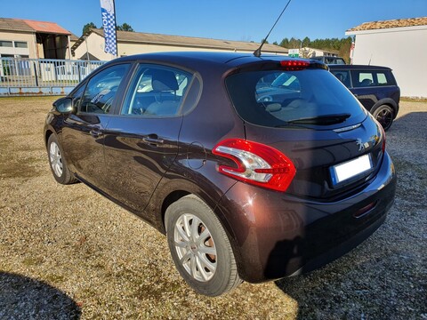 PEUGEOT 208 1.2 VTI 82ch Active