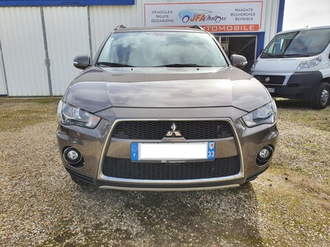 MITSUBISHI OUTLANDER 2.2 DI-D Intense Plus